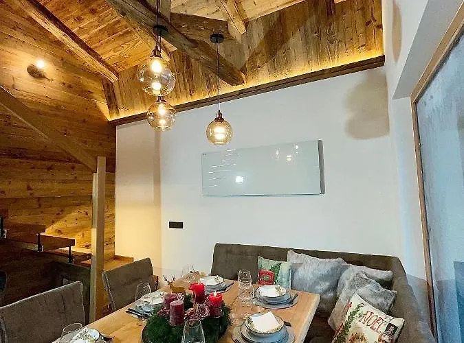 Brunn - Luxus Chalet Kirchberg en Tyrol